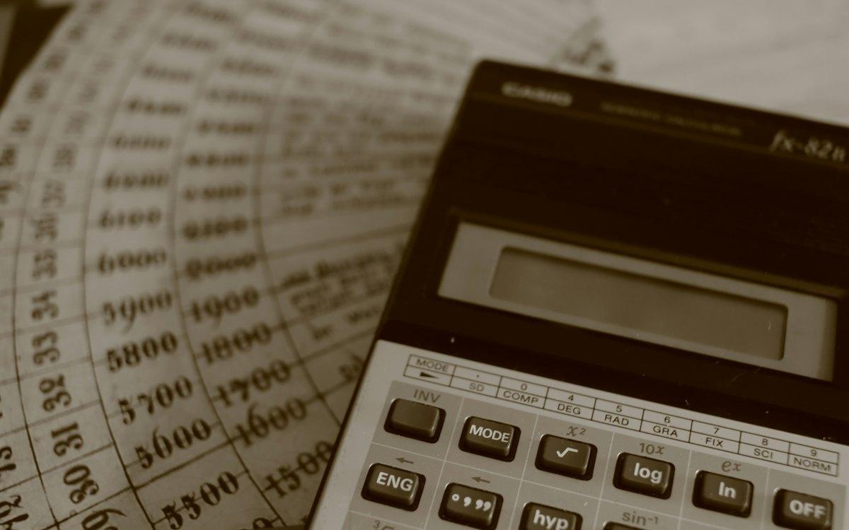 Se eu pedir a revisão do financiamento, meu nome fica sujo?